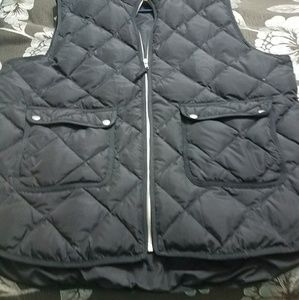 WOOLRICH Puffy vest and yellow top